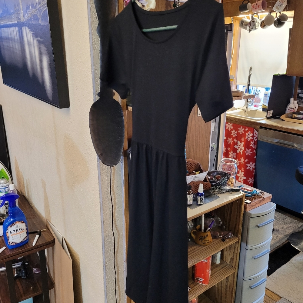 Elegant Black Dress